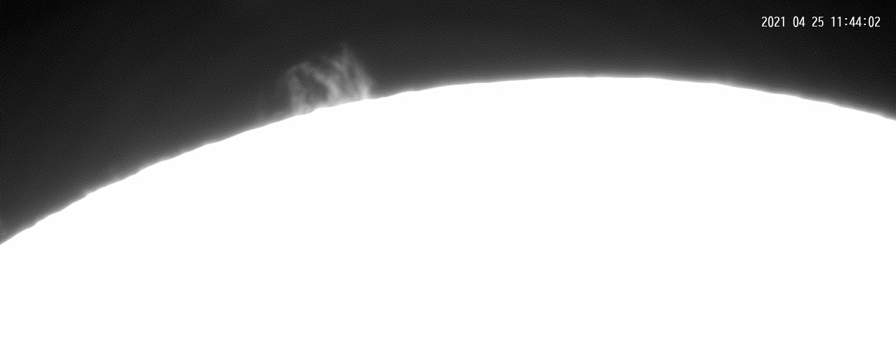 4月25日の太陽_e0174091_16472678.jpg