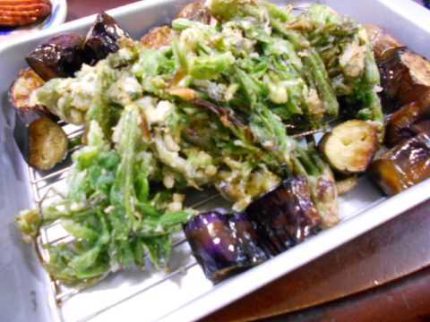 山菜の天ぷら(じいちゃんの料理)_f0019498_20394266.jpg