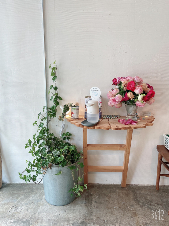 女神の時間 薔薇の蒸留と薔薇ジャム薔薇蜂蜜づくり Ayakoishii Samasamaaroma