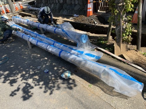 湘南台1丁目にて配水管の改良工事を行っています。_b0330339_14220654.jpg