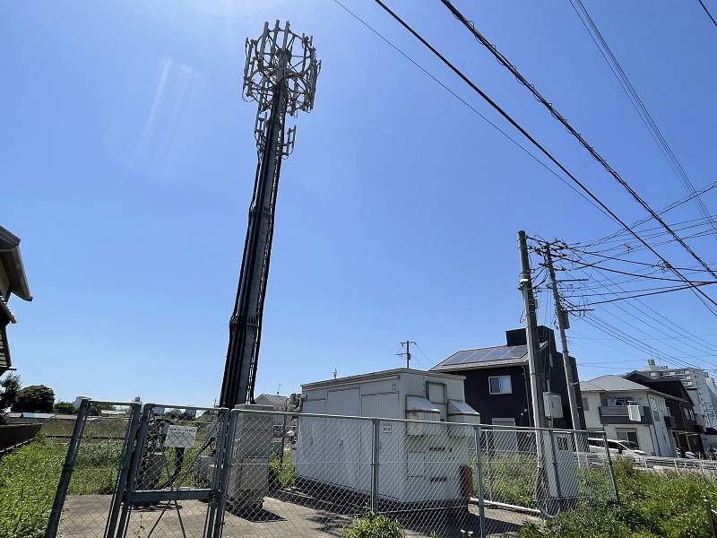 【ケータイ基地局探しの旅再び】今一度、各社携帯電話基地局を巡ってみた_b0008655_16081127.jpg