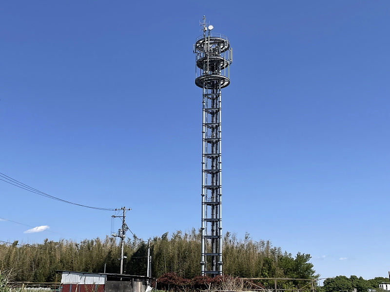 【ケータイ基地局探しの旅再び】今一度、各社携帯電話基地局を巡ってみた_b0008655_16134703.jpg