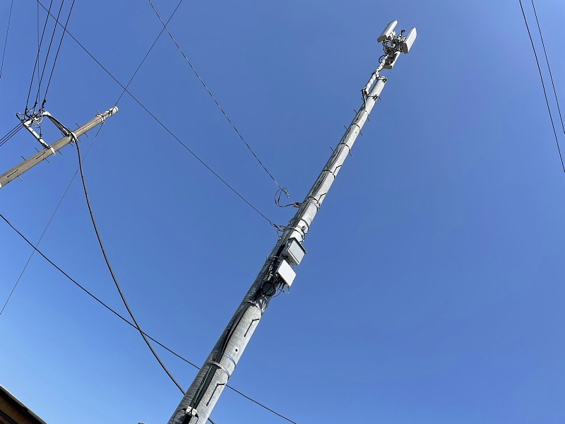 【ケータイ基地局探しの旅再び】今一度、各社携帯電話基地局を巡ってみた_b0008655_16243822.jpg