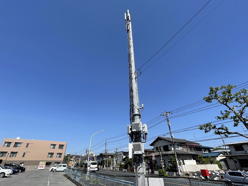 【ケータイ基地局探しの旅再び】今一度、各社携帯電話基地局を巡ってみた_b0008655_16335782.jpg
