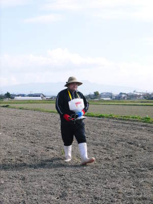 れんげを肥料に使い今年も変わらぬ美味しさに「七城町砂田のこだわりれんげ米」れんげの花咲く様子(2021)_a0254656_17102234.jpg