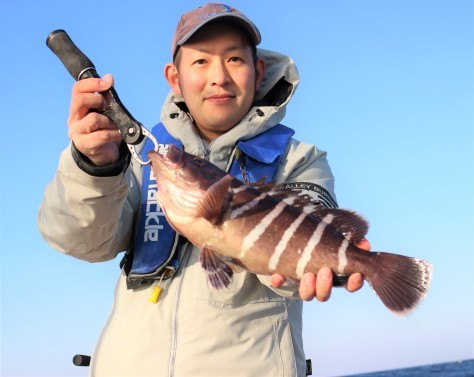 勝浦沖のマハタ 午後船でリベンジ成功 メジマグロのナブラ
