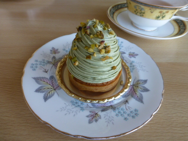 スイーツハンター_e0237625_15544516.jpg