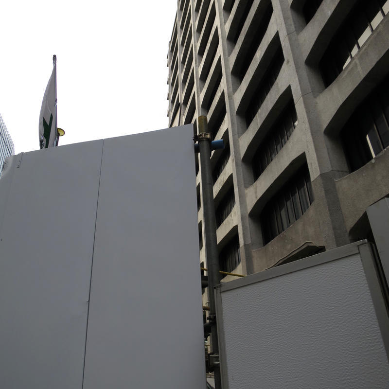 元電通ビルの解体工事現場_c0060143_01252273.jpg
