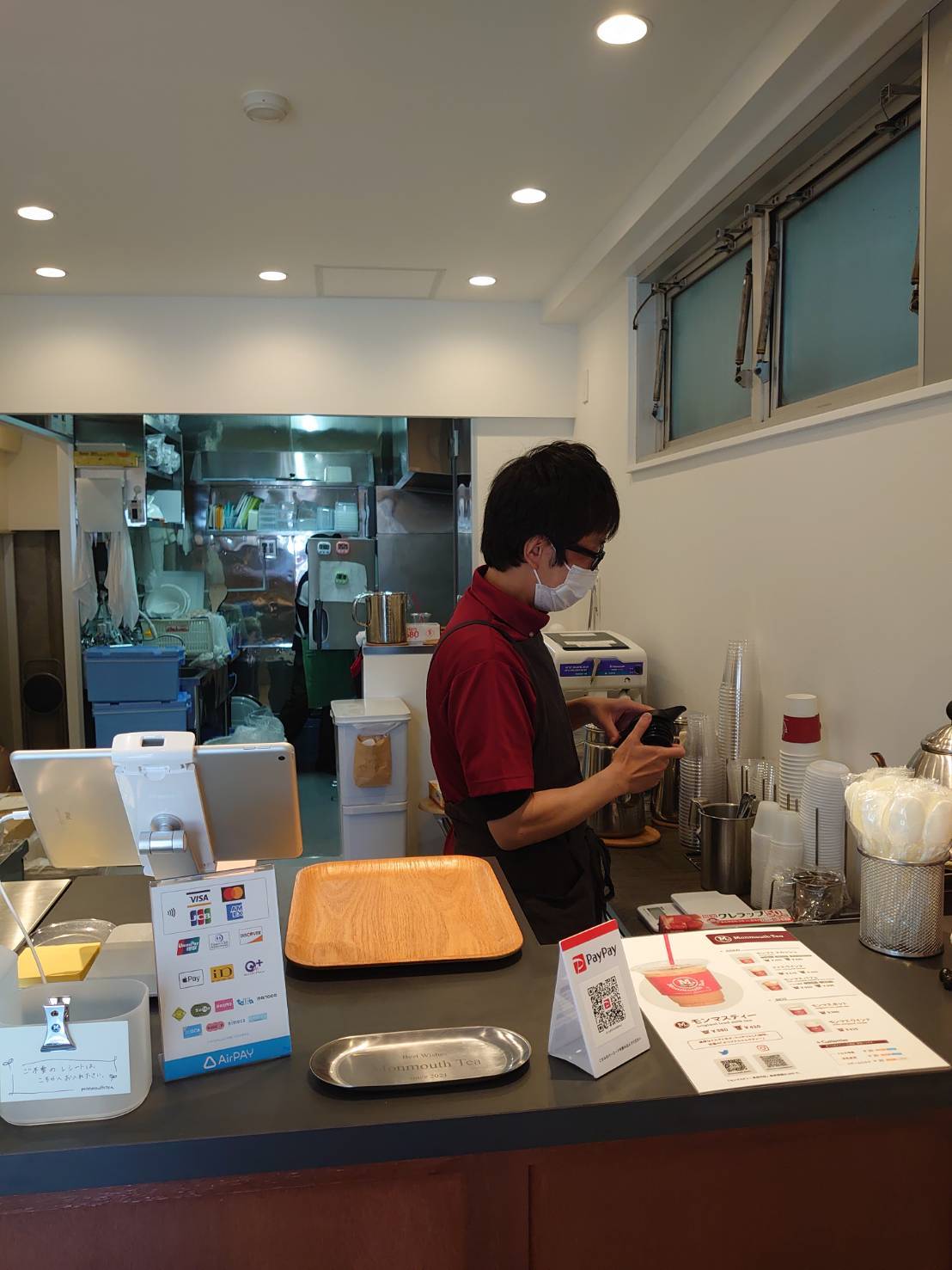 「海鮮丼よしまる&モンマスティー東府中」_a0075684_13210106.jpg