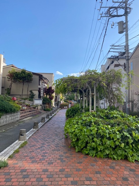 谷端川緑道で見つけたシェア工房&日替わりカフェ、そしてブリュワリー_d0122797_20133565.jpg