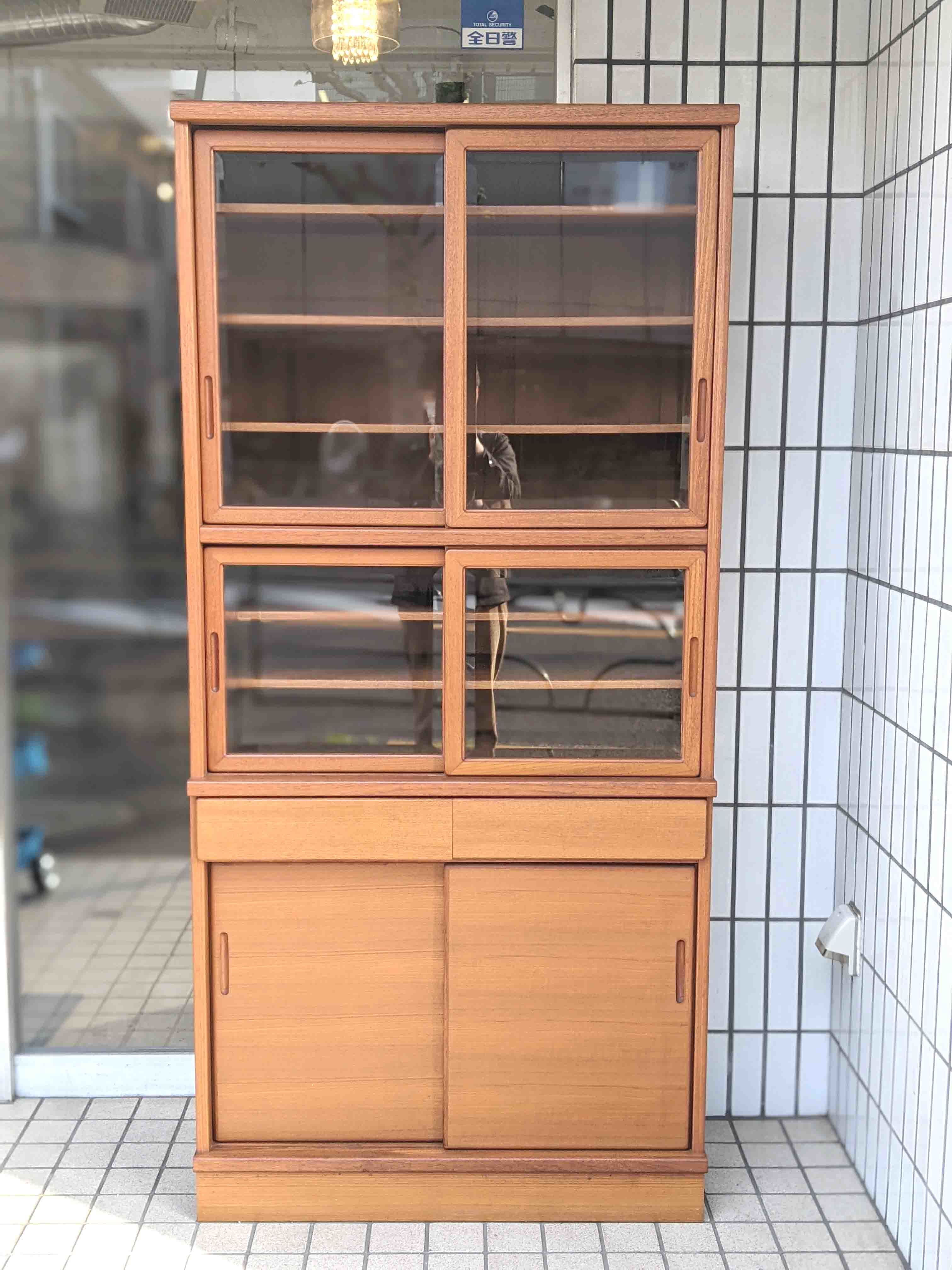 日田工芸】 チーク材 食器棚 / Teak Cup Board が入荷しました 日田工芸】 チーク材 食器棚 / Teak Cup Board が入荷しました