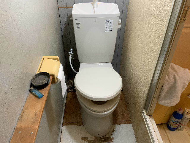 緊急工事トイレ交換終了_f0031037_12372188.jpg