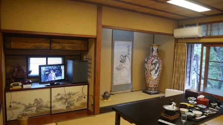 かつての藩校跡に位置する老舗-郡上八幡・料理旅館備前屋_a0385880_14443013.jpg