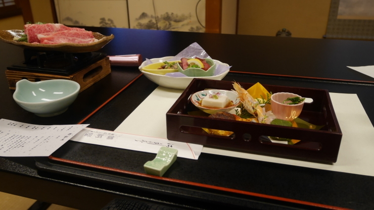 かつての藩校跡に位置する老舗-郡上八幡・料理旅館備前屋_a0385880_14450778.jpg
