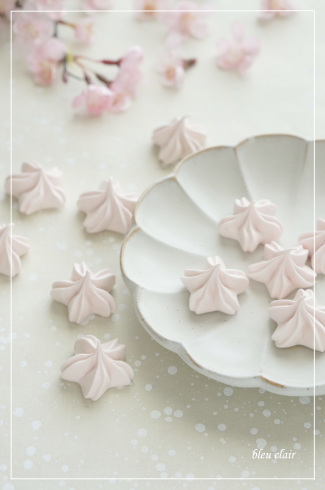 桜のメレンゲクッキー 花の香りとともに
