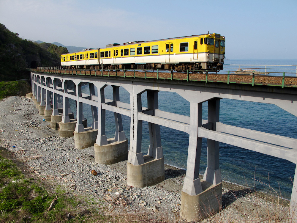 惣郷川橋梁（2011年5月）_e0414296_18311873.jpg