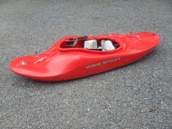 wave sport カヤック 1人乗り 中古  取りに来て頂ける方歓迎 wave sport カヤック 1人乗り 中古 取りに来て頂ける方歓迎