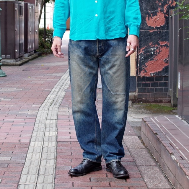 お尻の部分は穴空いてますかLevi's / リーバイス501 66前期