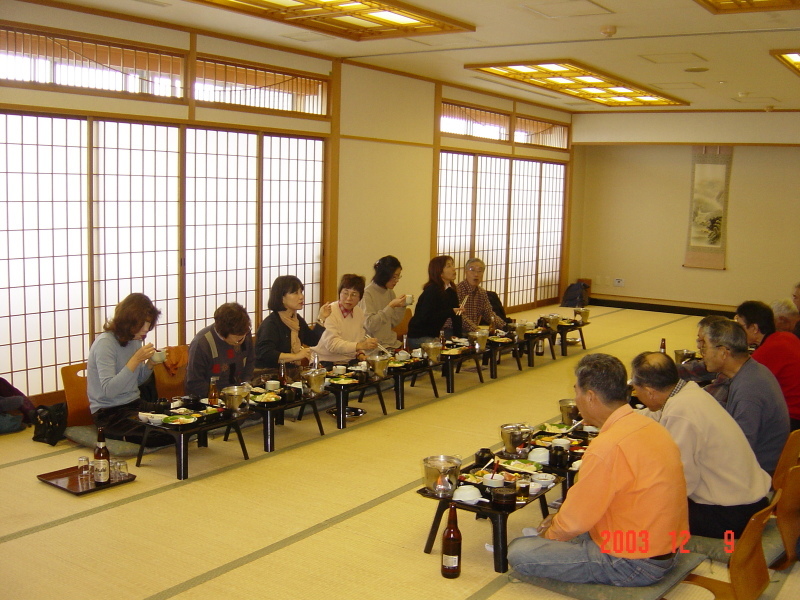 「ぷらっと遠足：俎板石山・厚生年金施設」_c0108460_15411972.jpg