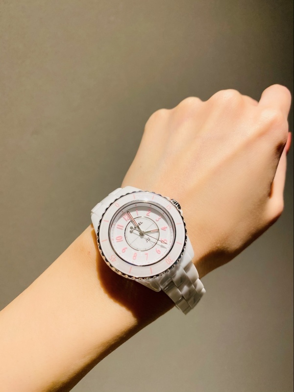 シャネル J12 新作 PINK BLUSH 入荷しました!_b0327972_17514906.jpeg