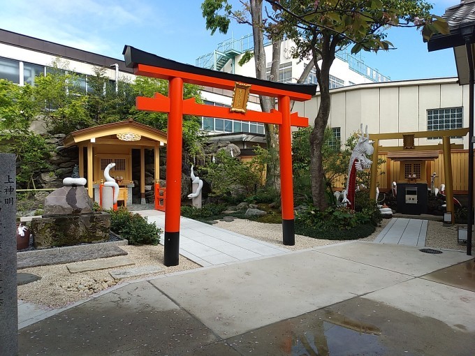 蛇窪神社 白蛇様_f0072347_14214221.jpg