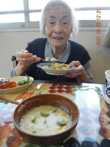 今日の昼食!_d0178056_19571349.jpg