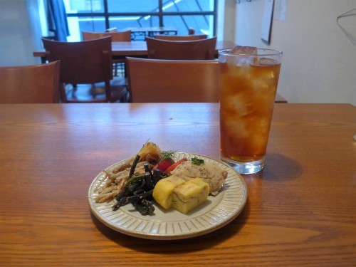 吉祥寺「喫茶オクワ(オクワ酒屋)」へ行く。_f0232060_13033194.jpg