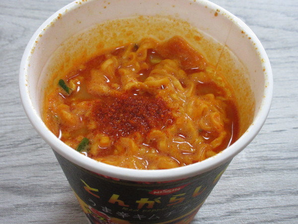 【日清食品】日清のとんがらし麺 うま辛キムチチーズ味_c0152767_08284170.jpg