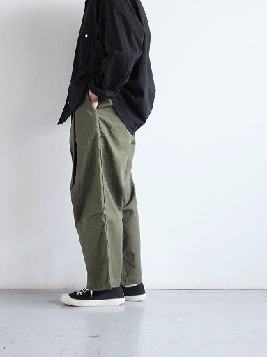 OUTIL PANTALON CUERS / OLIVE : 『Bumpkins putting on airs』