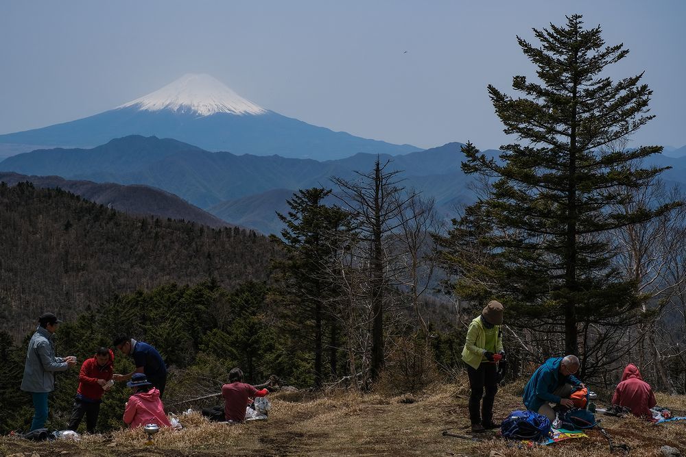 牛奥＆雁ヶ腹摺山_f0234982_17420663.jpg