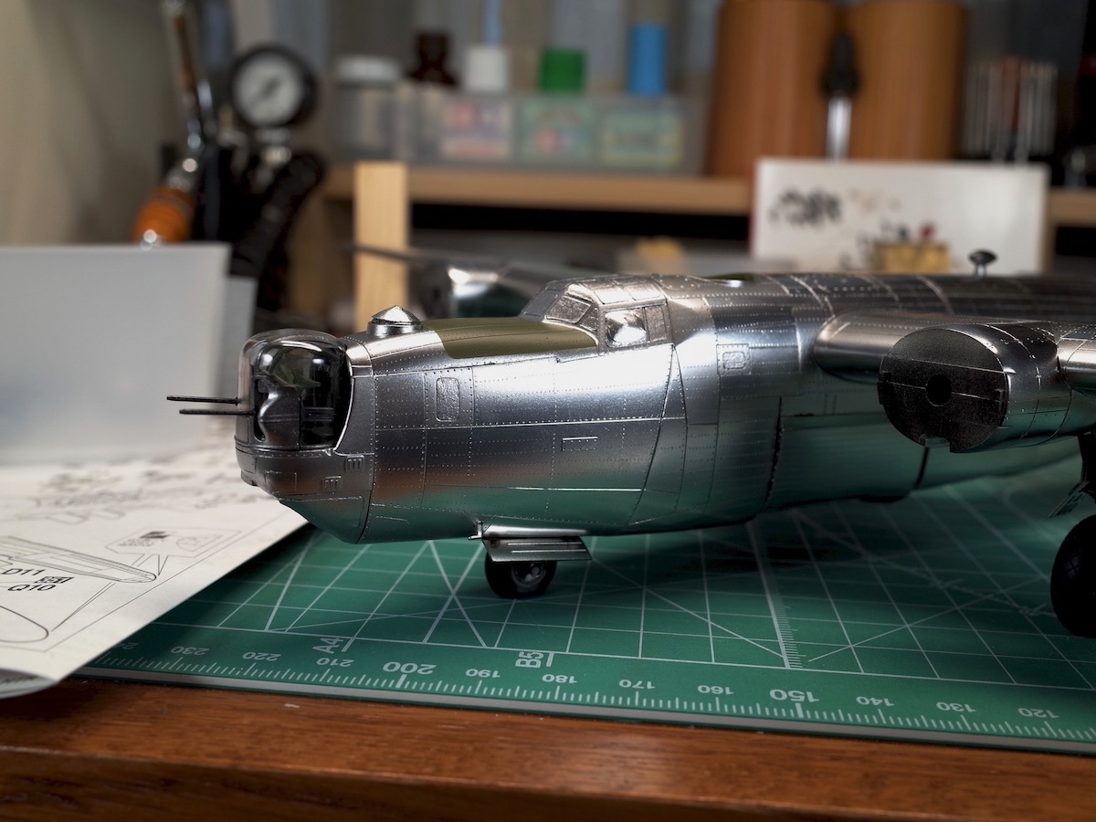 B-24J リベレーター ノーズアート 1:48 模型 ハセガワ B-24J リベレーター | 株式会社 ハセガワ