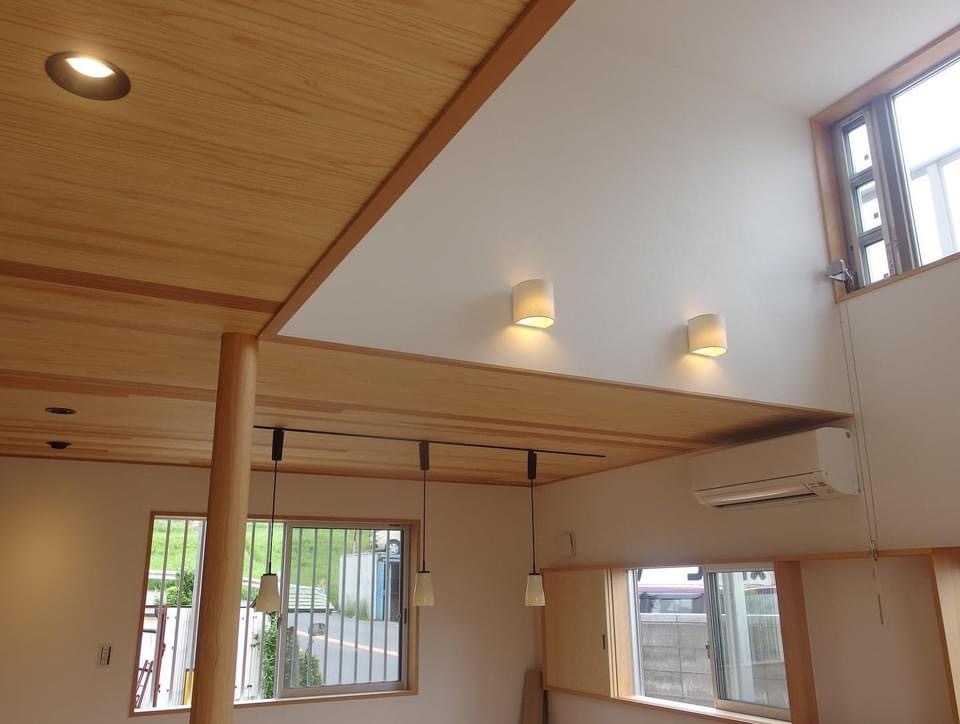 天井材 _a0129492_18104394.jpeg