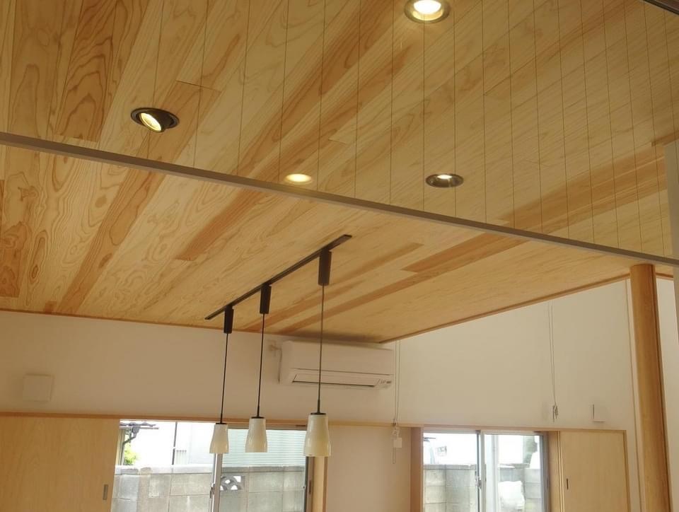天井材 _a0129492_18152155.jpeg