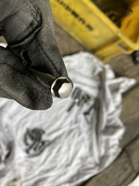 250TR カスタム S様号 タンクカバー装着!_a0164918_17120757.jpg