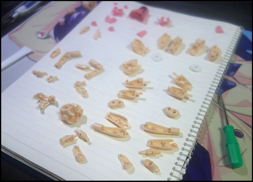 【プラモデル】塗装無しで合わせ目消しできる事を知ってしまった男。_f0205396_18430185.jpg