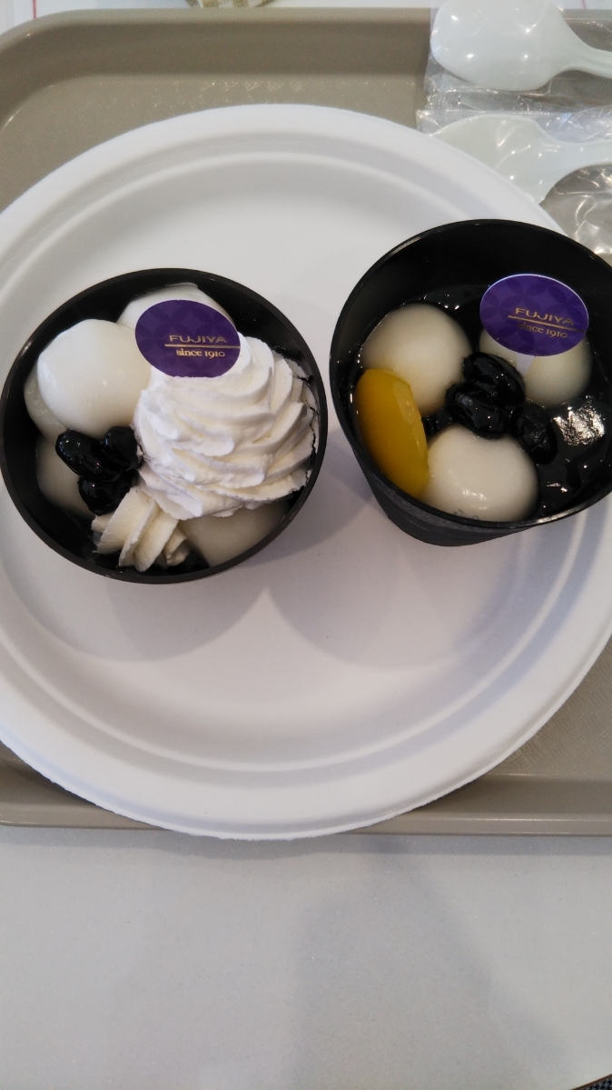 不二家 フィーストタウン塩山店 ケーキ食べ放題_f0076001_22380621.jpg