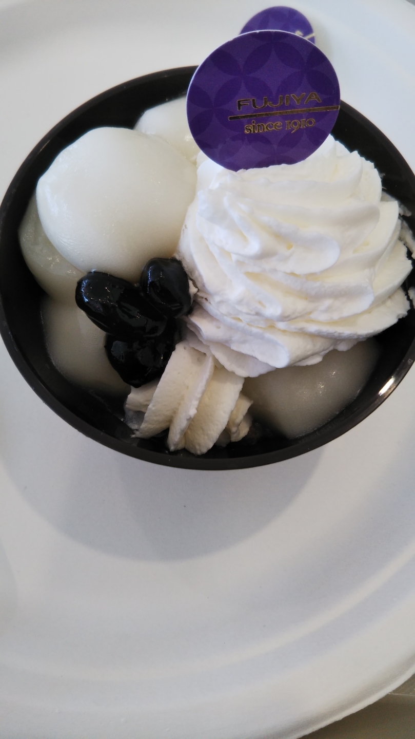 不二家 フィーストタウン塩山店 ケーキ食べ放題_f0076001_22383438.jpg
