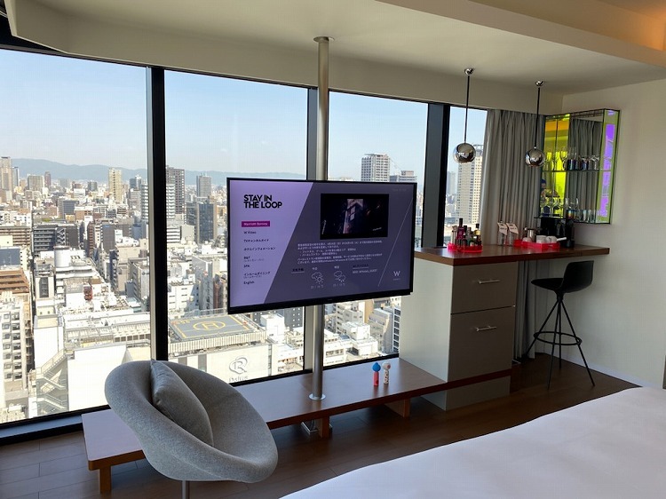 W大阪の スペクタキュラールーム_e0401509_13373705.jpg
