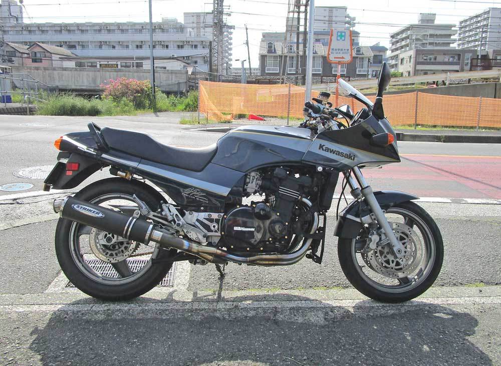 BST】さ○カワサキ ＧＰＺ９００Ｒ ニンジャ 即決 純正 リアホイール - パーツ