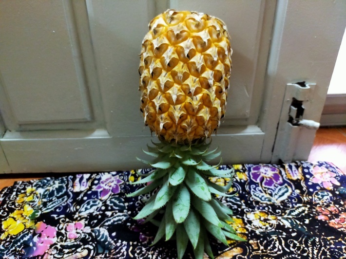 超絶美味しいパイナップル&#127821;_e0408534_17583783.jpg