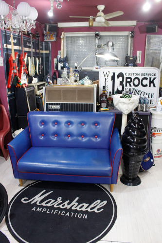 青い革ってパンクロック : 13ROCK（ヒサロック）札幌ライフスタイル