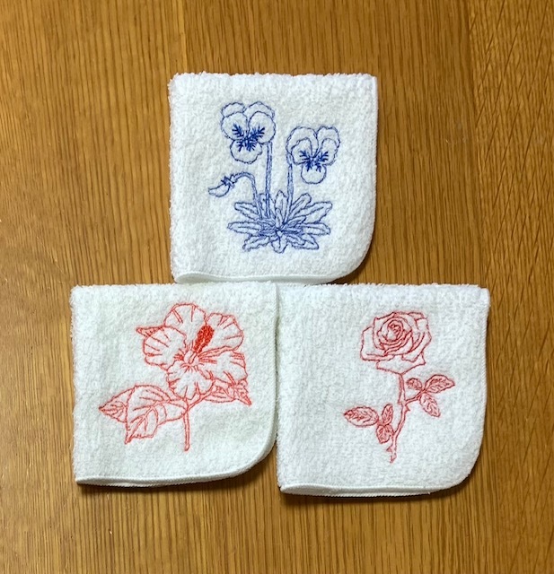 お花のハンカチ ミシン刺繍オリジナルデータ制作 笑顔で手作り