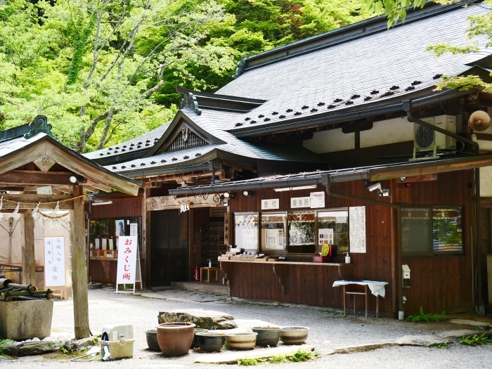　　丹生都比売神社（にうつひめじんじゃ）　　２０２１-０５-１３　００：００_b0093754_22555955.jpg