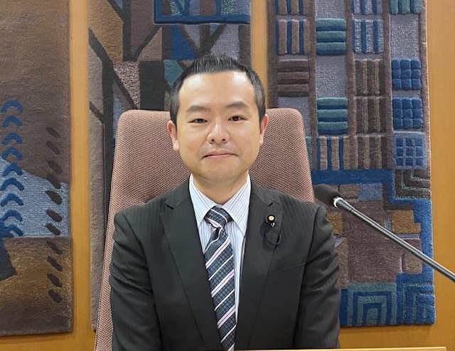 臨時議会_d0130714_20472143.jpg