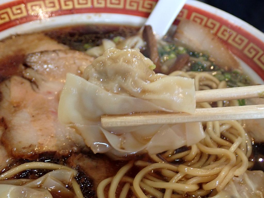 三方原町「時代麺房 ライオン」でチャーシューワンタンメン_e0220163_16342101.jpg