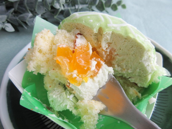 【シャトレーゼ】まんまるメロンケーキ_c0152767_07432167.jpg