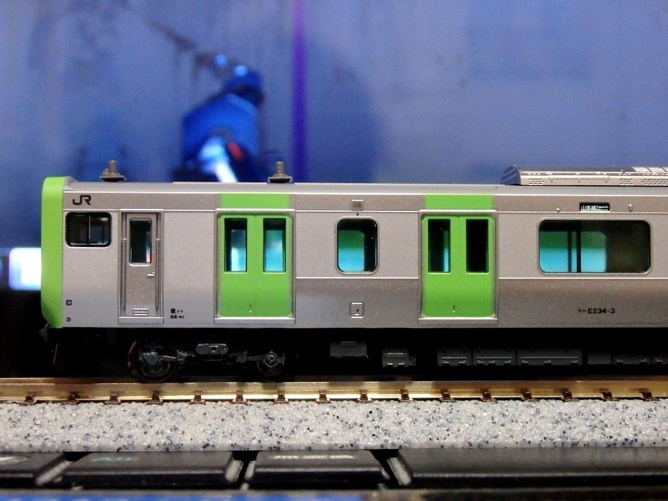 KATO E235系 山手線 : 東奔北走