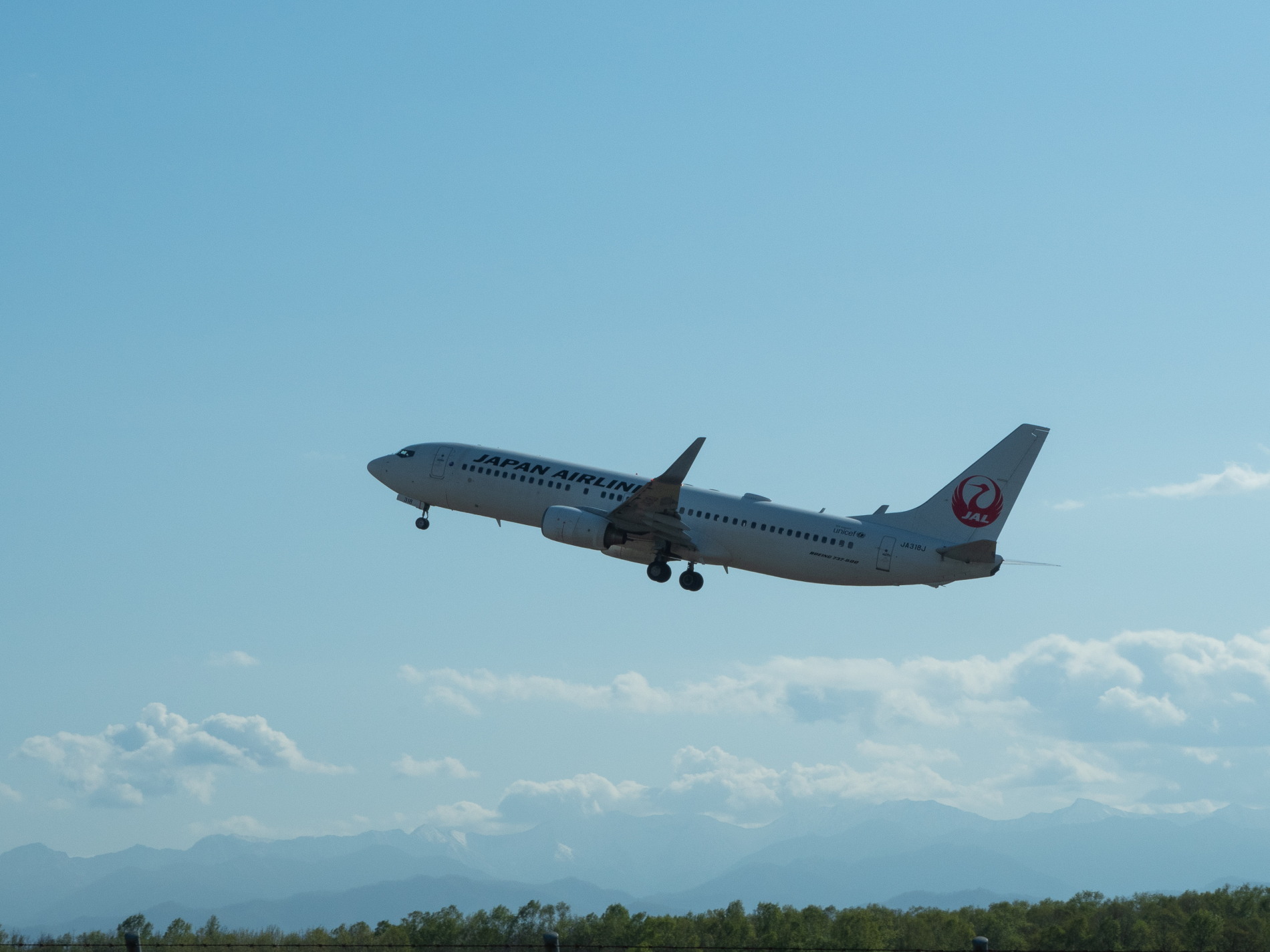 「とかち帯広空港」現在1日4便、飛行機の離発着を見学!_f0276498_23382973.jpg