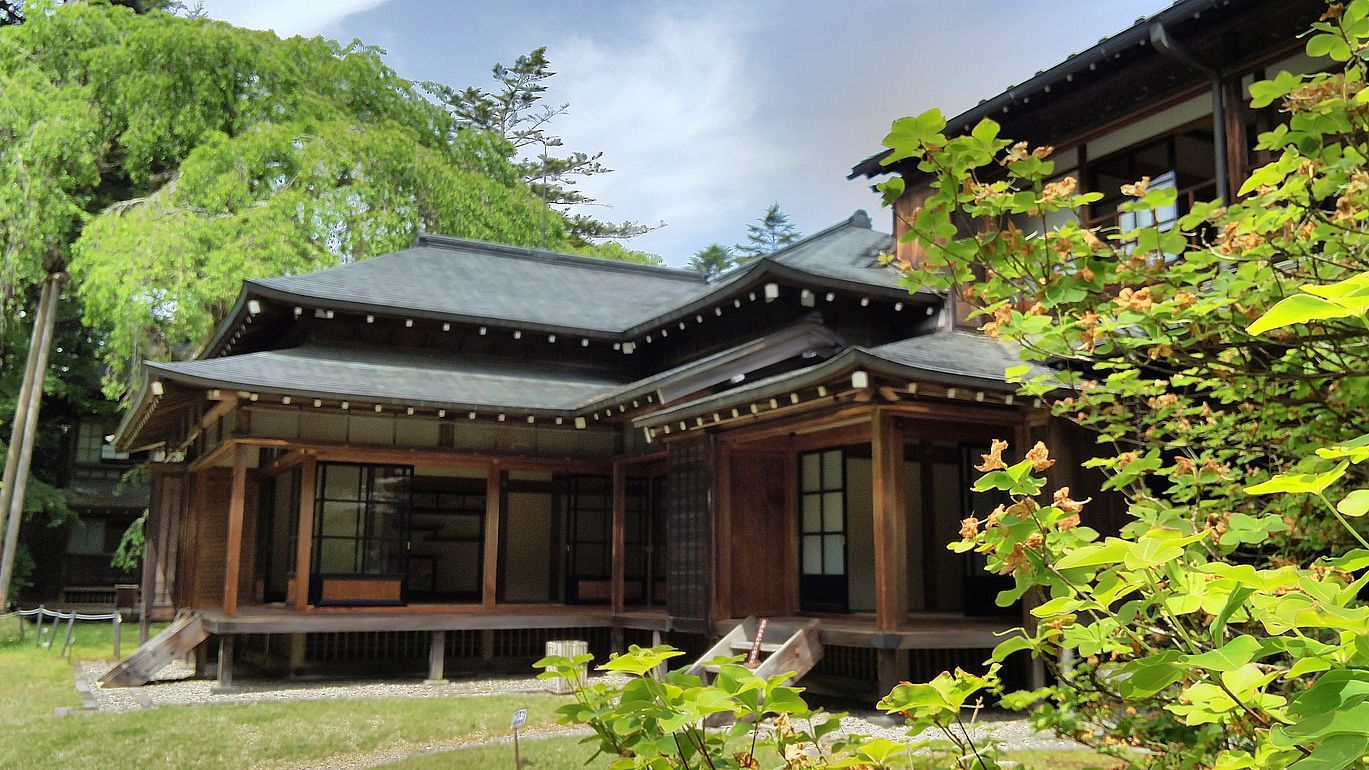 日光・田母沢御用邸の庭園が緑煌めくいい季節に♪・・・５月１２日_a0031821_20333989.jpg