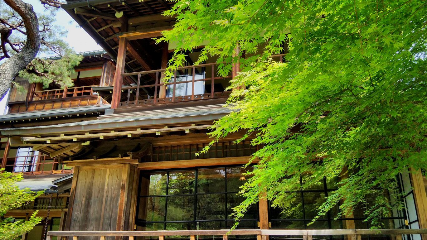 日光・田母沢御用邸の庭園が緑煌めくいい季節に♪・・・５月１２日_a0031821_20335861.jpg